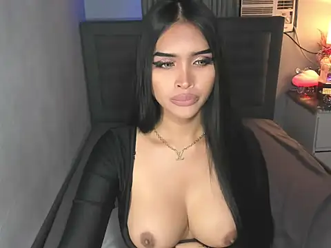 PrettyYoungHugeCockTS' Live XXX Chat