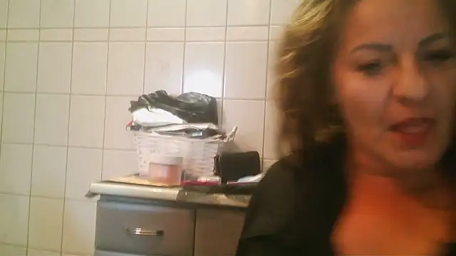 faszesszopo Chat XXX in diretta