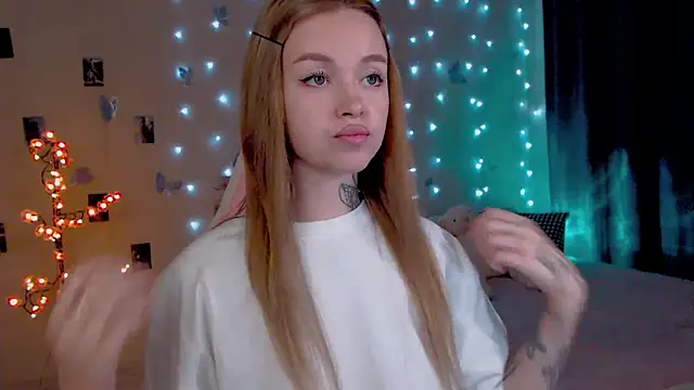 Naughty_Mable's Live Sex Cam Show