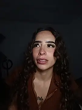 AlexxaAndRileyy – Naživo XXX chat