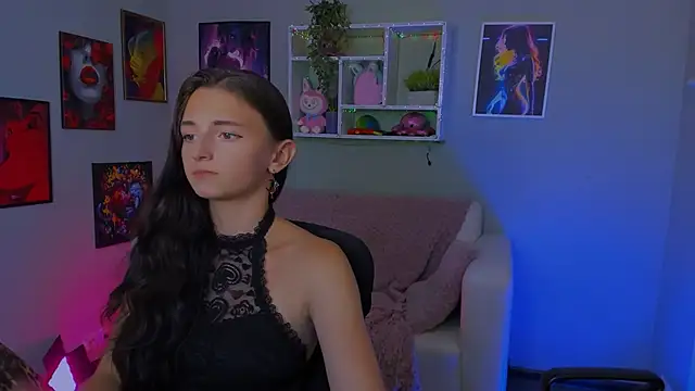 caroline_honeyy's Live XXX Chat
