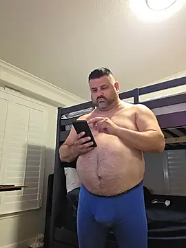 Roddog18のライブXXXチャット