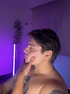 Živý XXX chat Giordano_Russo