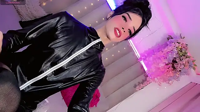 Nina_KeyliのライブXXXチャット
