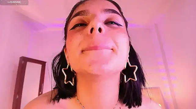 Chat +18 de zoe_monroe1 ao vivo