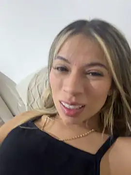 Mia_Rosee1 Live XXX-chat