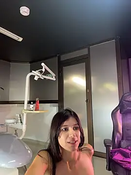 دردشة iris_cuteface الجنسية المباشرة
