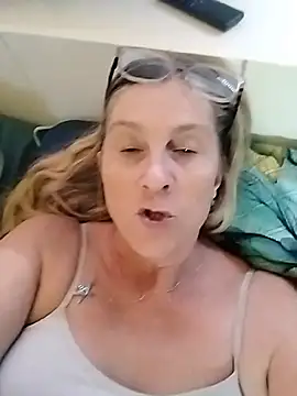 Arseralian-Cougar's Live Sex Cam Show