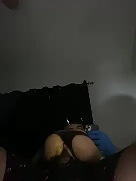 GusanoDelicioso's Live XXX Chat