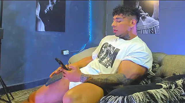bradley_smithのライブXXXチャット