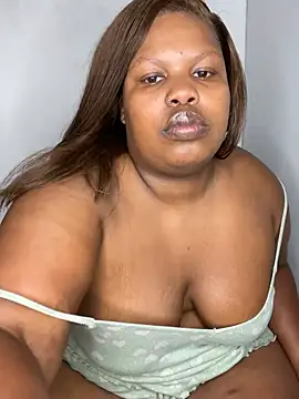 Cuddle_Bear Live XXX Chat