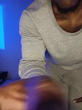 PussyPounderBlackD webcam show
