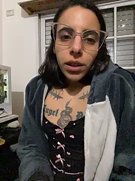 Poison_Ivy_29 live XXX chat