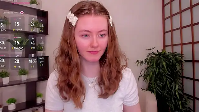 KateCuddle live XXX chat