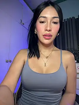 Jasmine_Elcock's Live XXX Chat