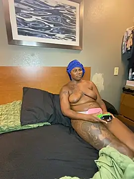Chatroom XXX en direct de Tattedupdek