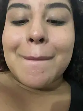 yaragarcia's Live XXX Chat