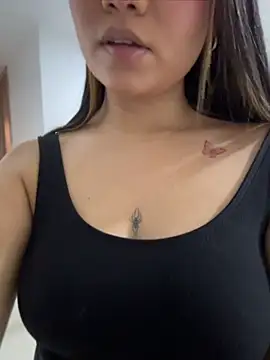 Mari_mc Show in webcam