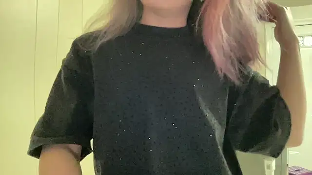 sexylilly69 live XXX chat
