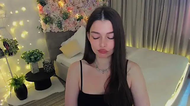 ContinentOfTranquility Chat XXX live