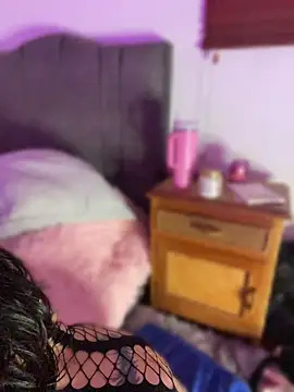 Valerie- Chat XXX live