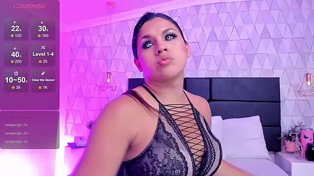 Chatroom XXX en direct de kimCosseyy