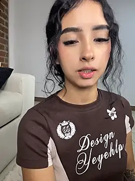 RosseMelody's Live XXX Chat