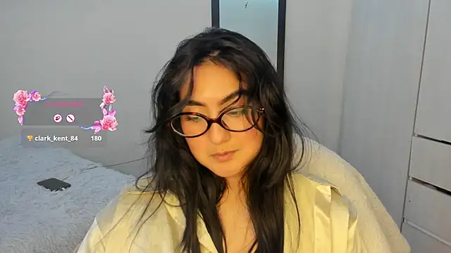 Chat XXX ao vivo de zakura_ania