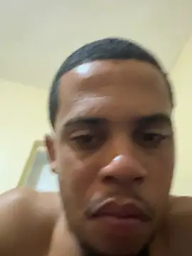 Show modela pareji-ta na web-kameri