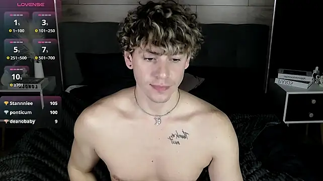 צ'אט XXX בשידור חי של ConnorBlake