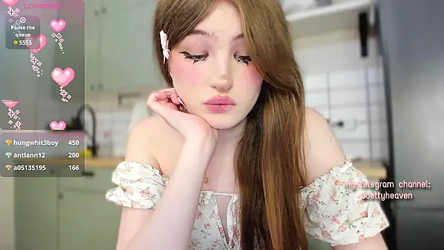 צ'אט XXX בשידור חי של bettyheaven