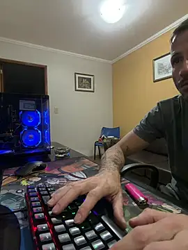 XXX chat uživo modela MeladoDiMel