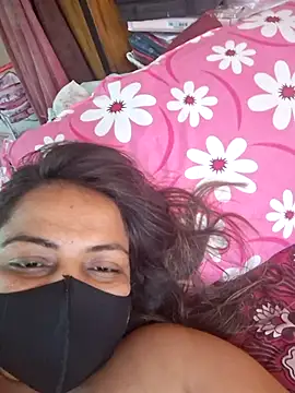 shabm20 Adlı Modelin Canlı XXX Sohbeti