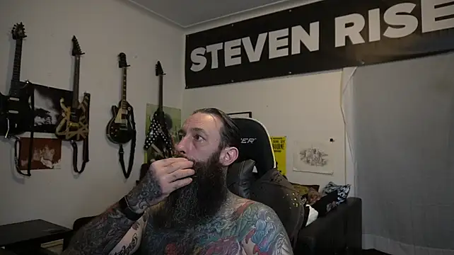 Chat XXX en directo de StevenRiseNYC