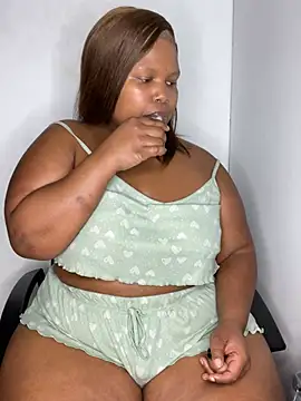 Cuddle_Bear's Webcam Show