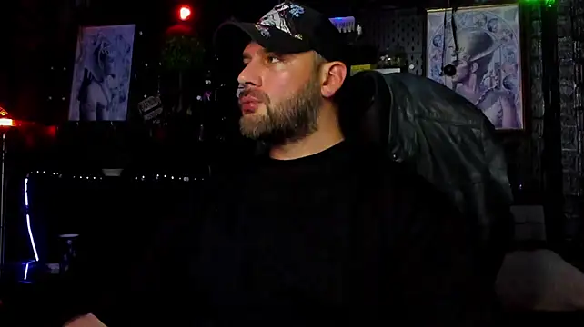 LexHardy – Naživo XXX chat