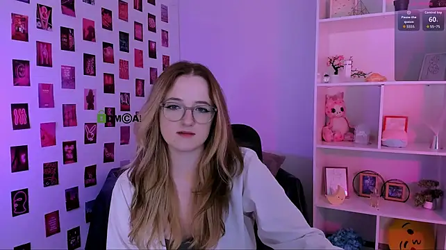 luna_berryy Chat XXX live