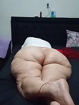 MegaAssMature Chat XXX live