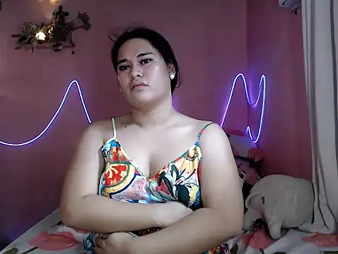 Živý XXX chat imTHICK_Rebbecca