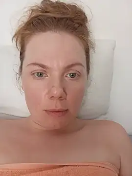 ElaizaFlanagan Adlı Modelin Canlı XXX Sohbeti