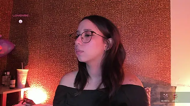 Apartment28: απευθείας συνομιλία ΧΧΧ