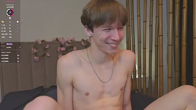 cuMte_boy Chat XXX in diretta