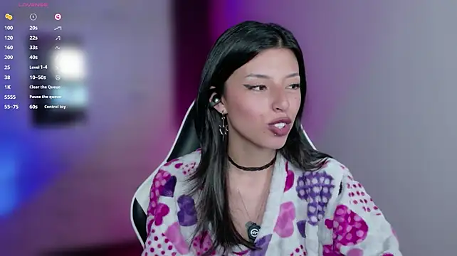 دردشة NanakoDollx الجنسية المباشرة