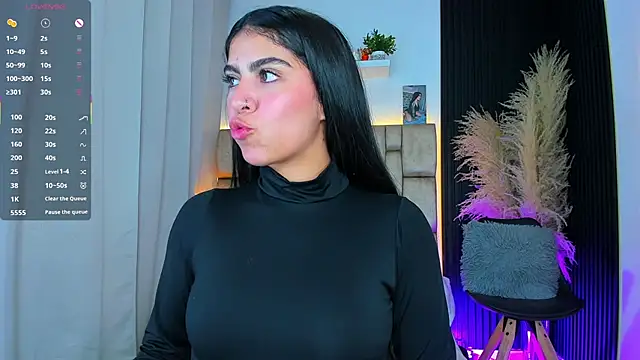 دردشة little_sophie18 الجنسية المباشرة