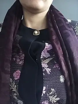 MisyonerNur's Live Sex Cam Show