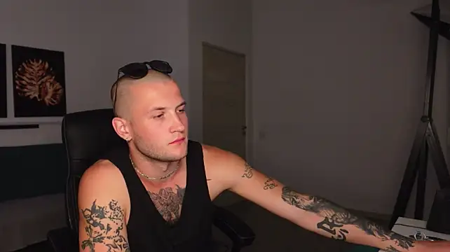 Igor_Wilde's Live Sex Cam Show