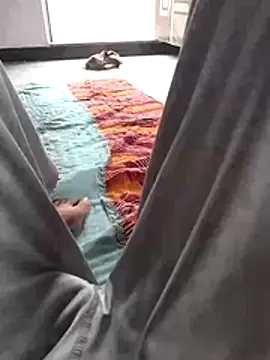 PracticalGum40 Show in webcam