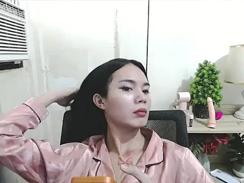 devine_goddess Webcam show