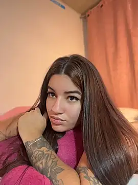 Little_Gaby_'s Live XXX Chat