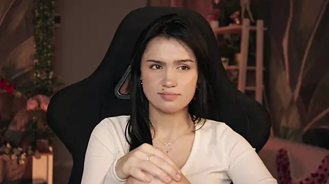 MonicaFarmer live XXX chat